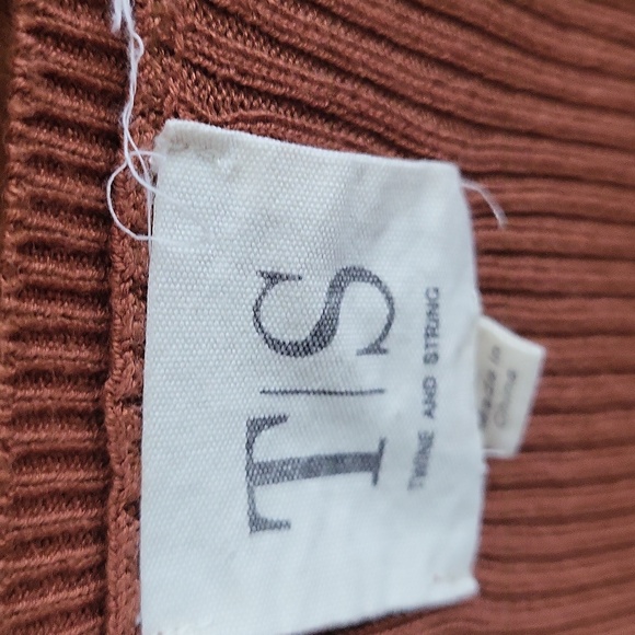 Twine and String Sweater Top - Picture 2 of 7